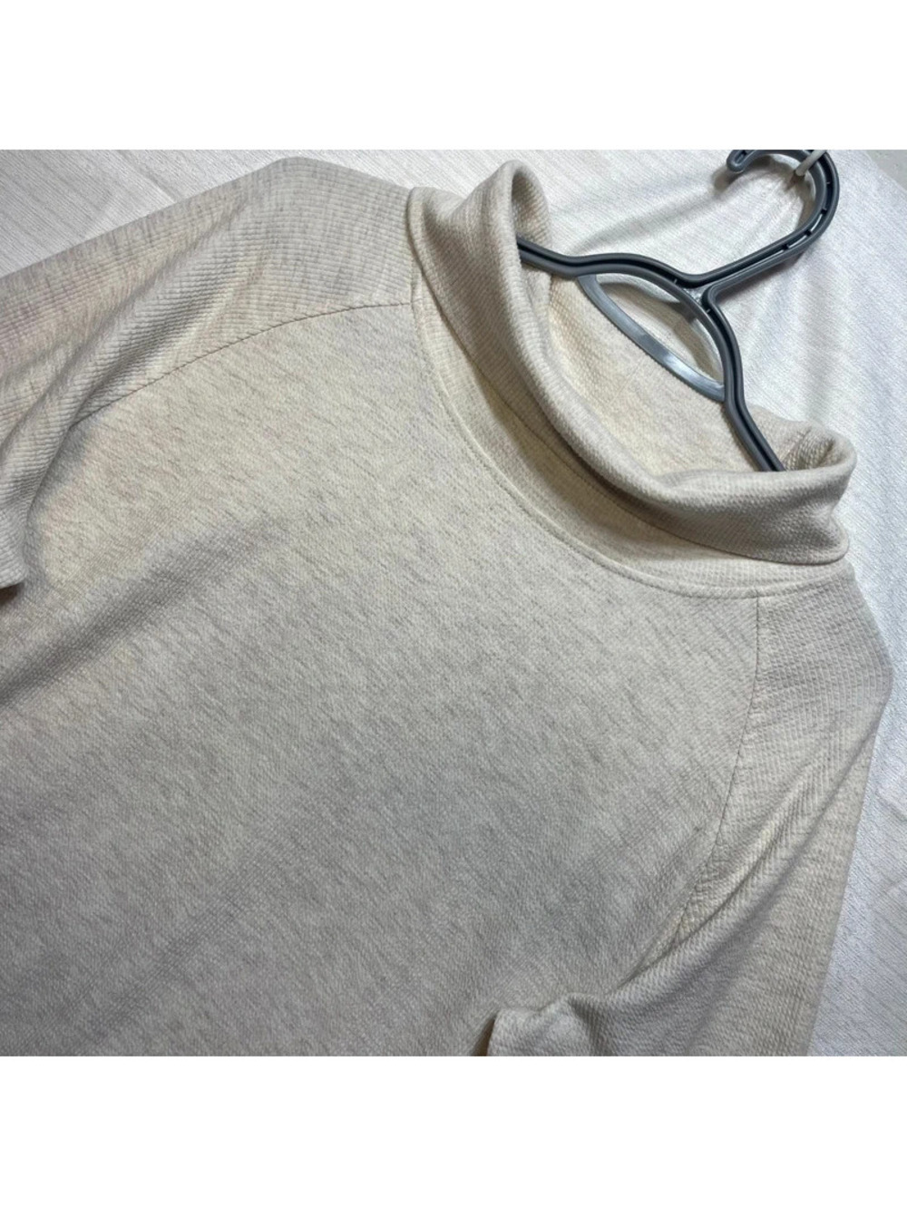 Jockey Women's Large Cream Turtleneck Long Sleeve Pullover Sweater